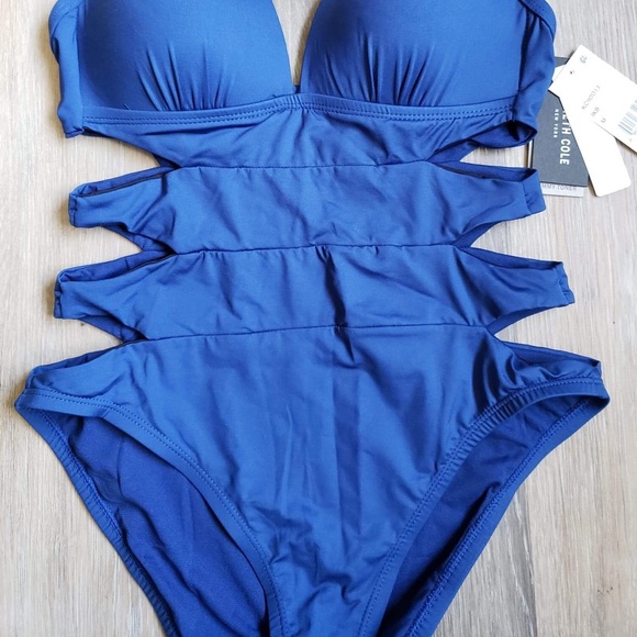 NWT Kenneth Cole Side CutOut One Piece Swimsuit - Picture 6 of 12